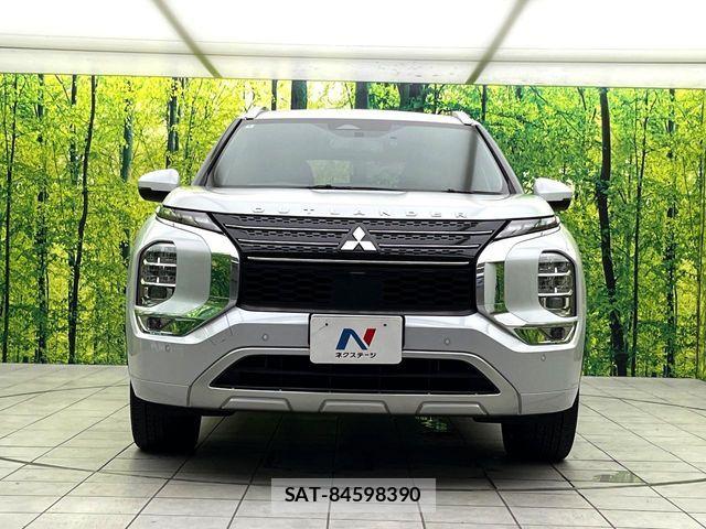 Mitsubishi OUTLANDER PHEV 2022-05 8884152-13