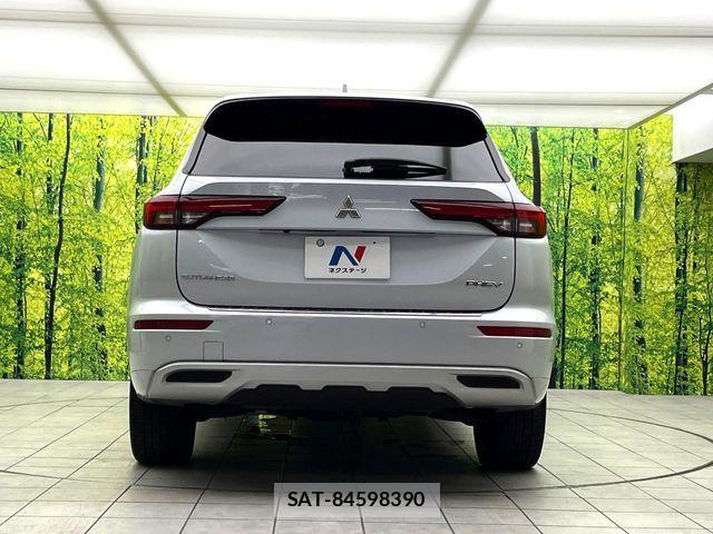 Mitsubishi OUTLANDER PHEV 2022-05 8884152-14