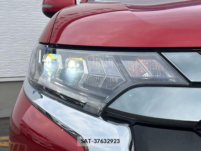 Mitsubishi OUTLANDER PHEV 2018-12 8884158-11