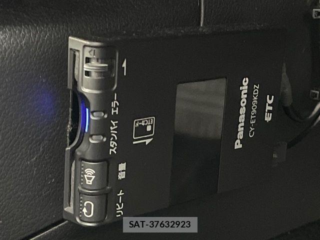 Mitsubishi OUTLANDER PHEV 2018-12 8884158-4