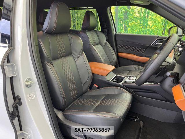 Mitsubishi OUTLANDER PHEV 2022-04 8884155-8
