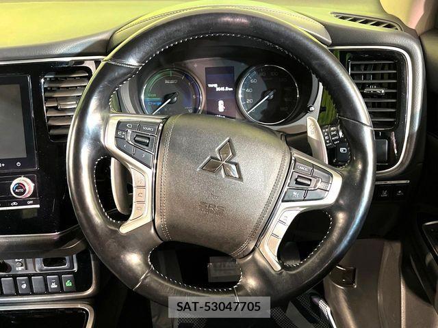 Mitsubishi OUTLANDER PHEV 2019-10 8884157-10