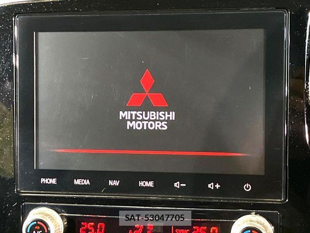 Mitsubishi OUTLANDER PHEV 2019-10 8884157-3