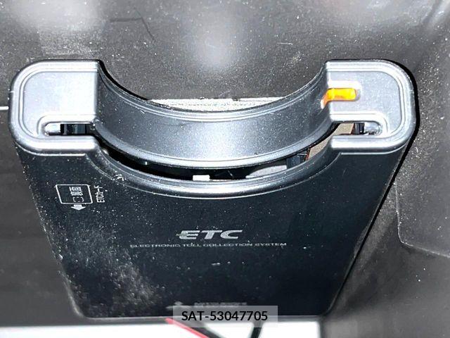 Mitsubishi OUTLANDER PHEV 2019-10 8884157-6
