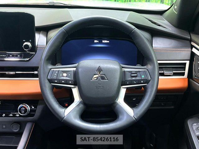 Mitsubishi OUTLANDER PHEV 2022-11 8884154-12