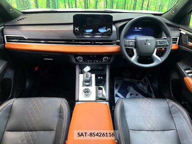 Mitsubishi OUTLANDER PHEV 2022-11 8884154-1