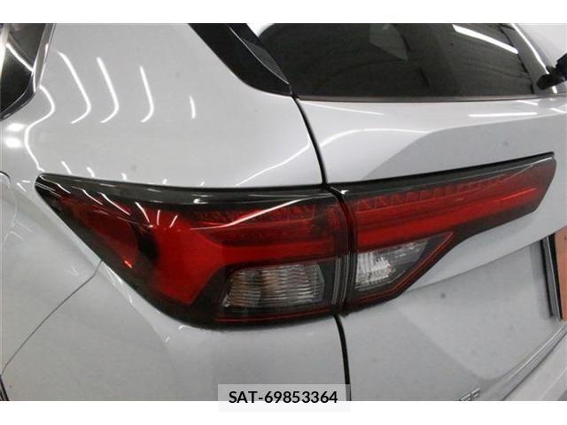 Mitsubishi OUTLANDER PHEV 2022-06 8884156-17