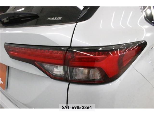 Mitsubishi OUTLANDER PHEV 2022-06 8884156-18