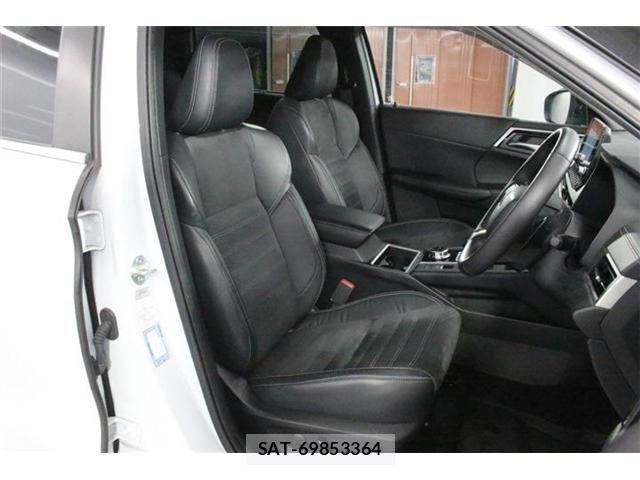 Mitsubishi OUTLANDER PHEV 2022-06 8884156-26