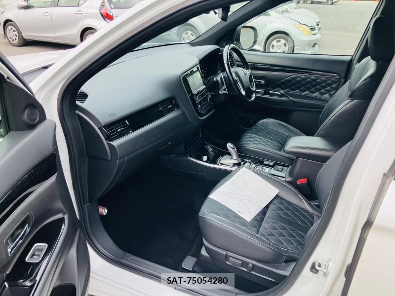 Mitsubishi OUTLANDER PHEV 2019 1218391-9