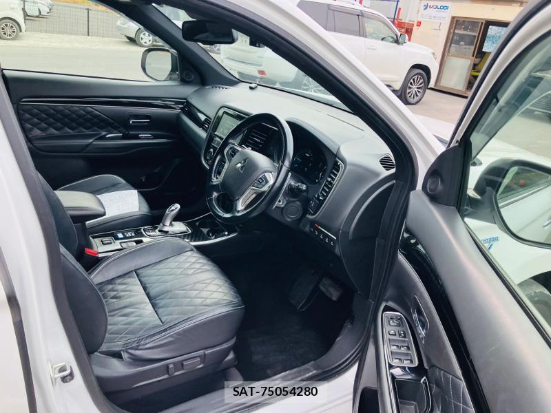 Mitsubishi OUTLANDER PHEV 2019 1218391-10