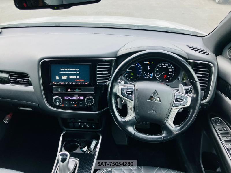 Mitsubishi OUTLANDER PHEV 2019 1218391-12