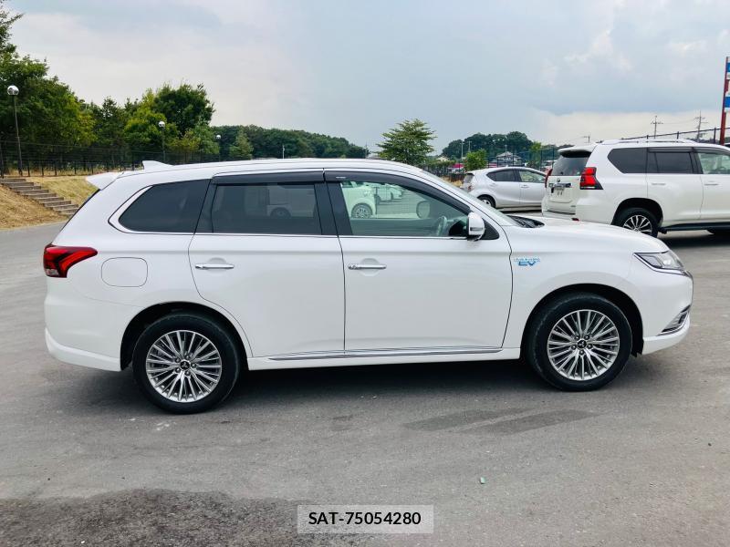 Mitsubishi OUTLANDER PHEV 2019 1218391-2