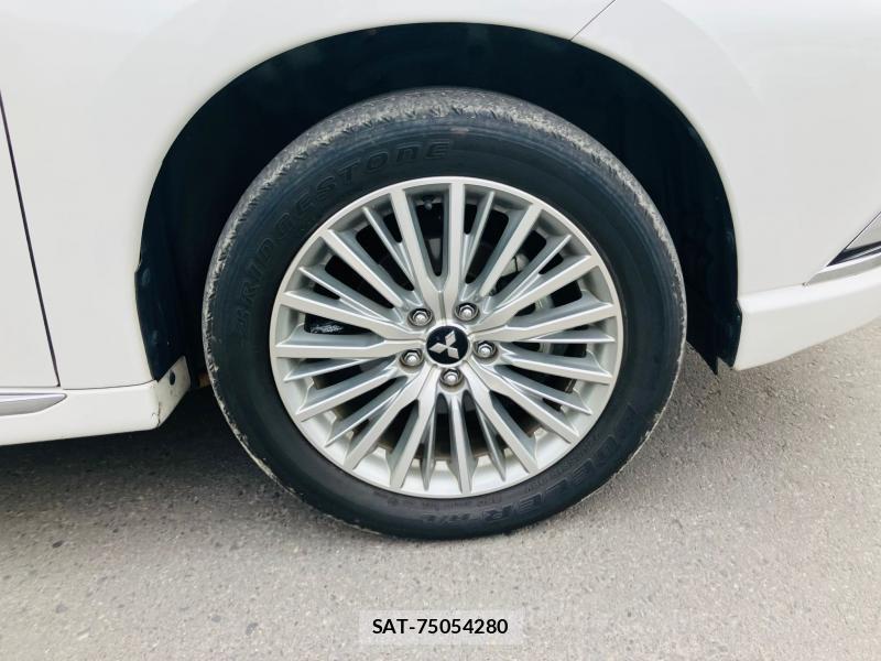 Mitsubishi OUTLANDER PHEV 2019 1218391-30