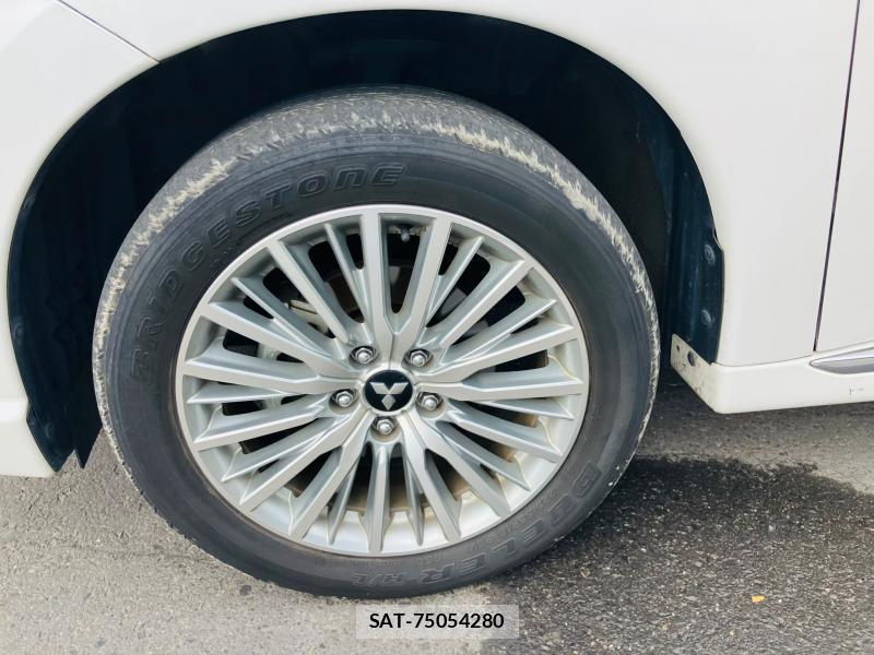 Mitsubishi OUTLANDER PHEV 2019 1218391-31