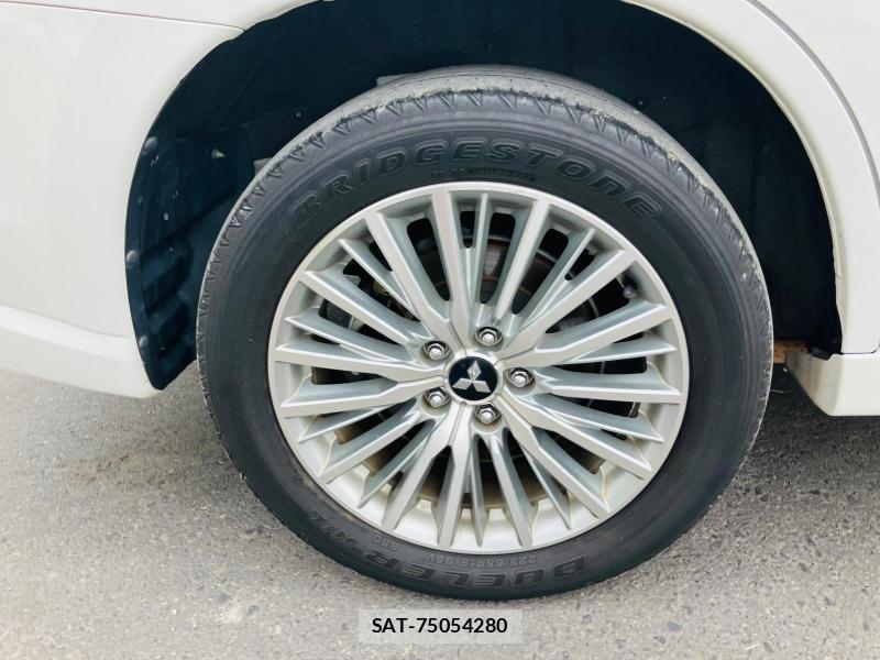 Mitsubishi OUTLANDER PHEV 2019 1218391-32