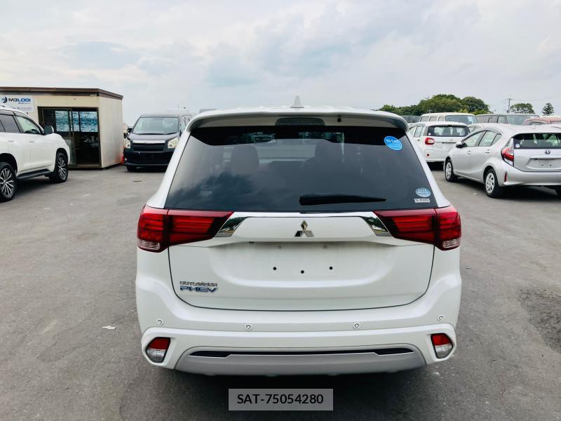 Mitsubishi OUTLANDER PHEV 2019 1218391-4