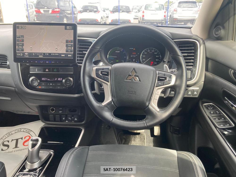 Mitsubishi OUTLANDER 2018 1289526-13