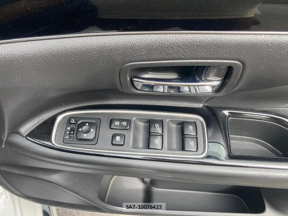 Mitsubishi OUTLANDER 2018 1289526-19