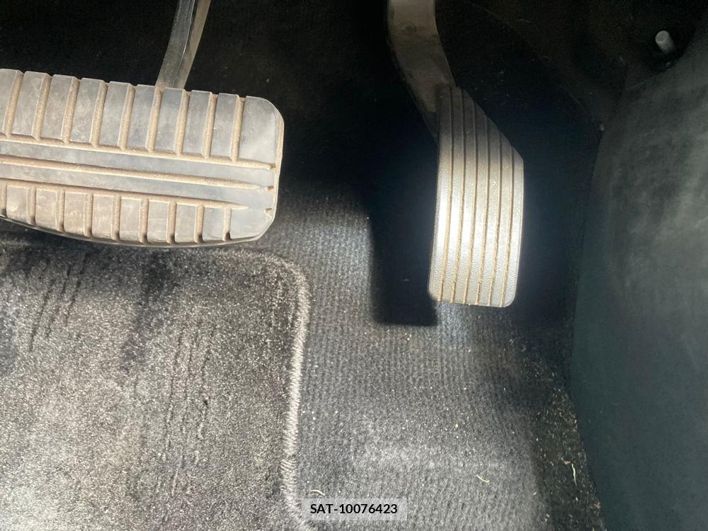 Mitsubishi OUTLANDER 2018 1289526-24