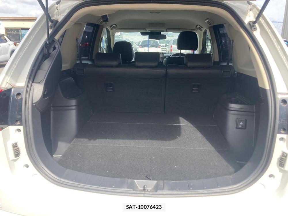 Mitsubishi OUTLANDER 2018 1289526-27