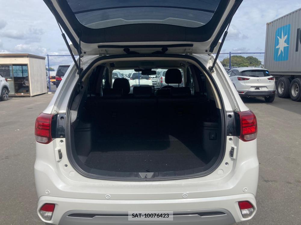 Mitsubishi OUTLANDER 2018 1289526-28