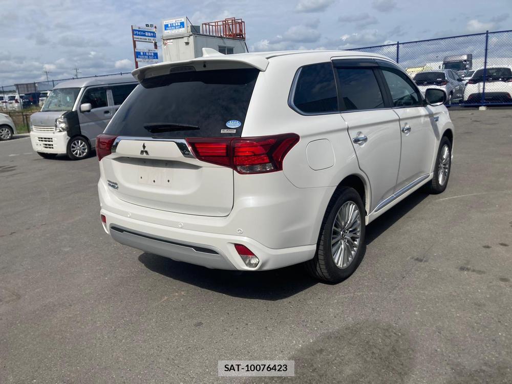 Mitsubishi OUTLANDER 2018 1289526-2