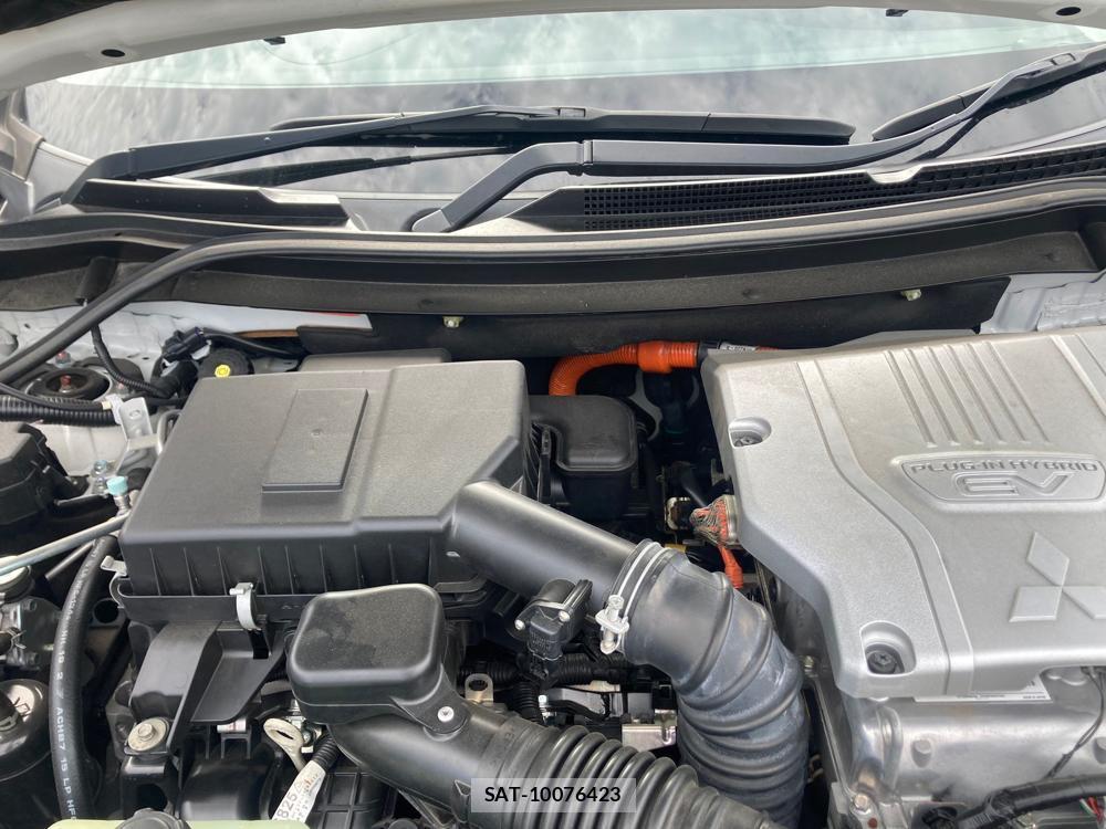 Mitsubishi OUTLANDER 2018 1289526-33