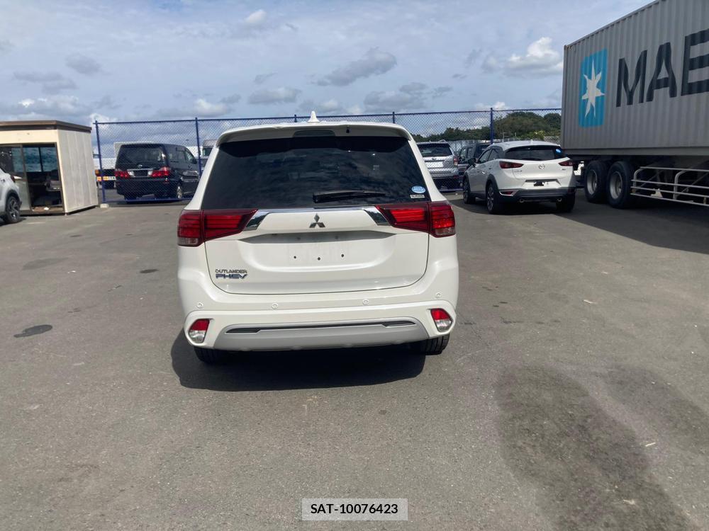 Mitsubishi OUTLANDER 2018 1289526-3