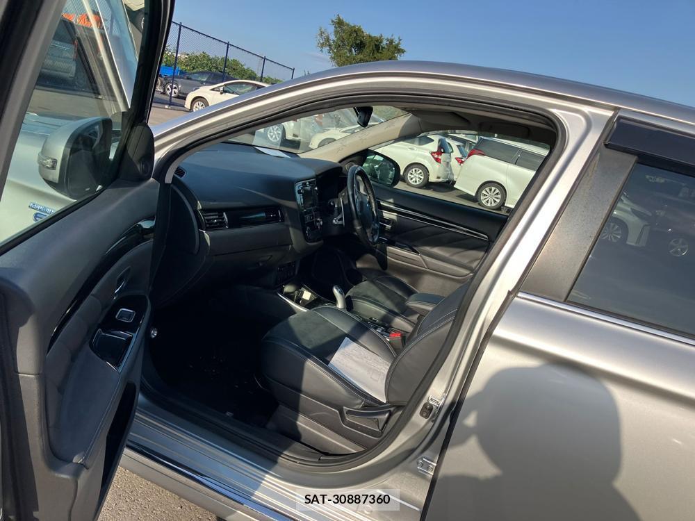 Mitsubishi OUTLANDER PHEV 2018 1289551-10