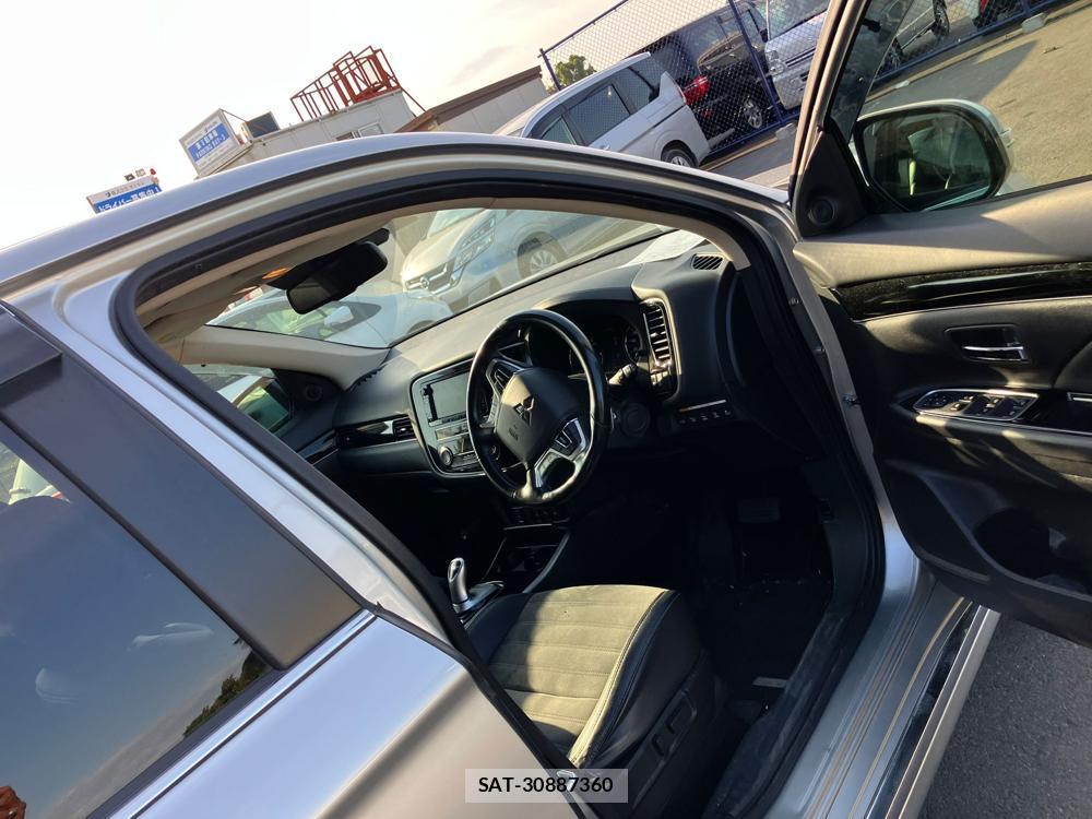 Mitsubishi OUTLANDER PHEV 2018 1289551-11