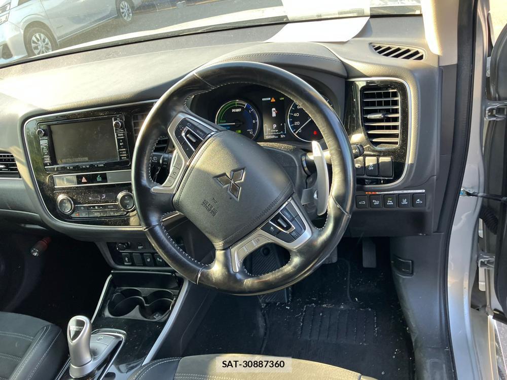 Mitsubishi OUTLANDER PHEV 2018 1289551-14
