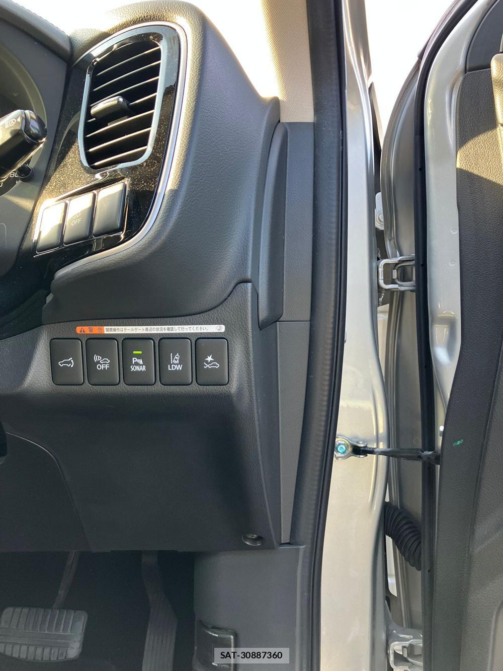 Mitsubishi OUTLANDER PHEV 2018 1289551-17