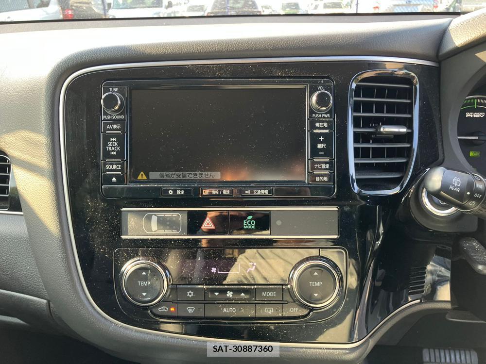 Mitsubishi OUTLANDER PHEV 2018 1289551-19