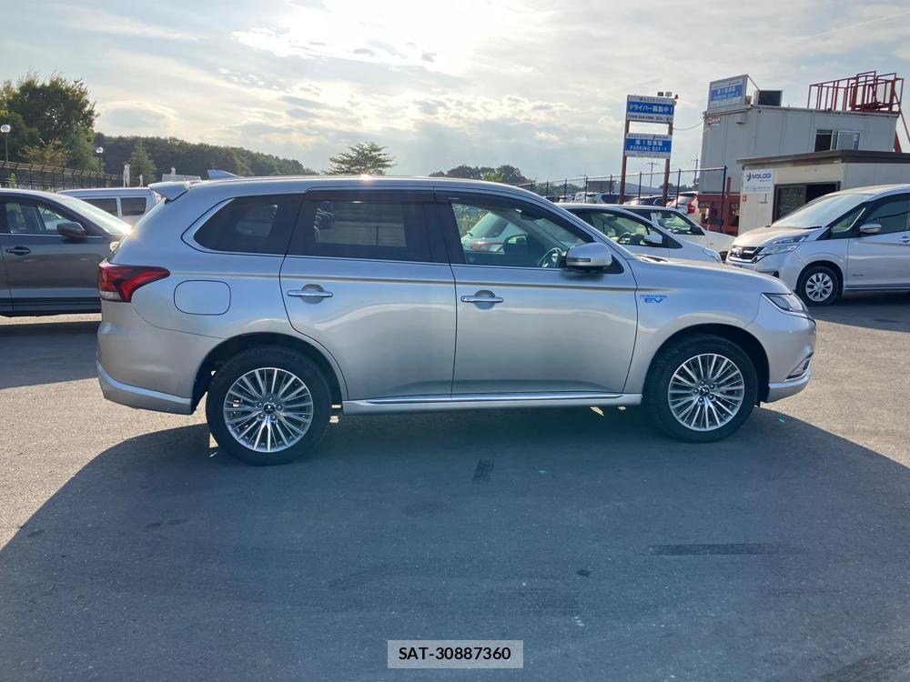 Mitsubishi OUTLANDER PHEV 2018 1289551-5