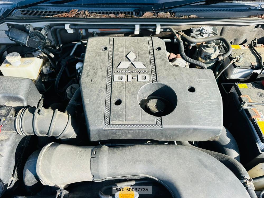 Mitsubishi PAJERO 2008 6806150-33
