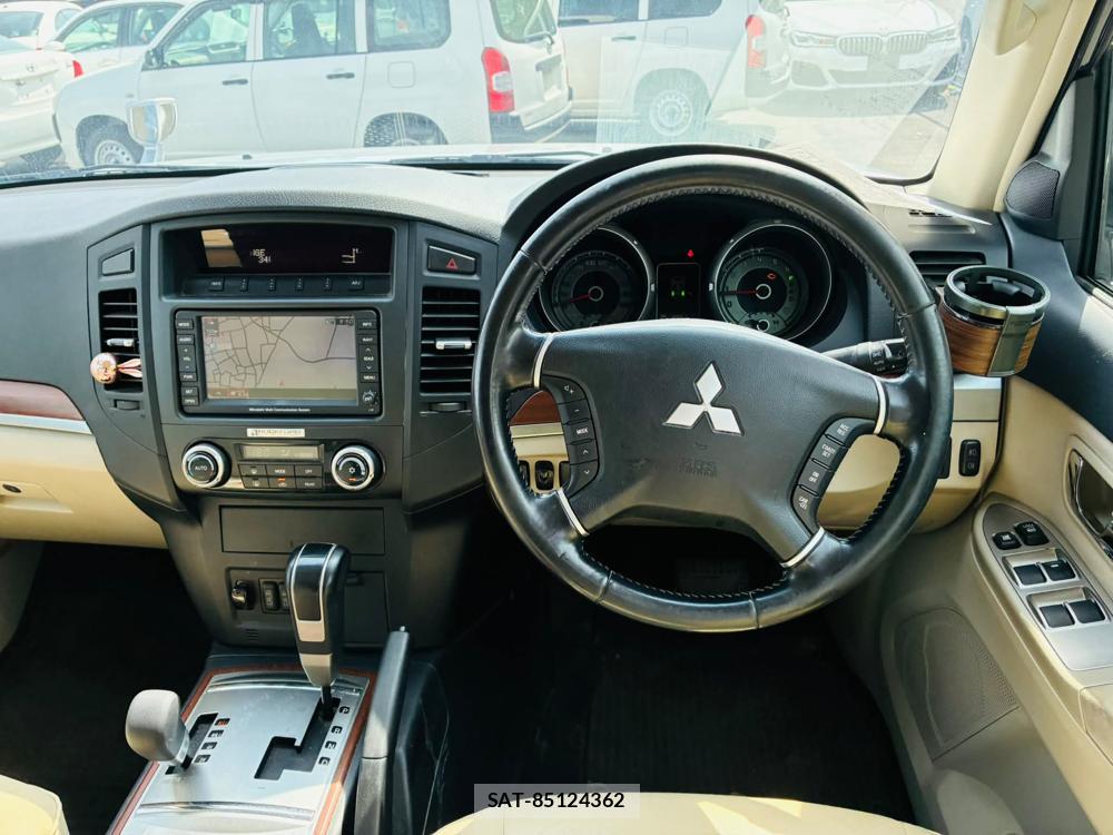 Mitsubishi PAJERO 2009 7223065-13