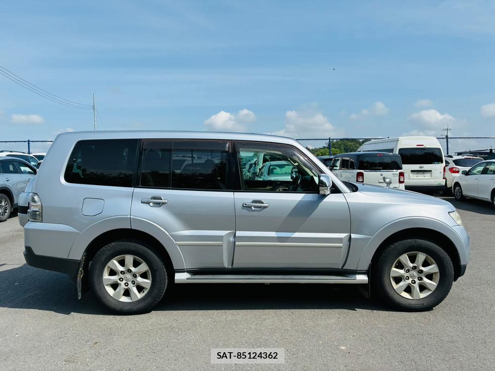 Mitsubishi PAJERO 2009 7223065-5