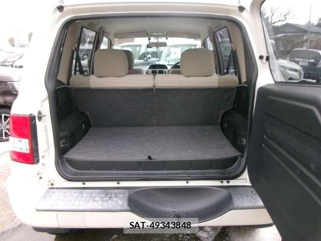Mitsubishi PAJERO IO 2006-05 4976023-13