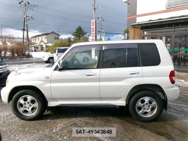Mitsubishi PAJERO IO 2006-05 4976023-7