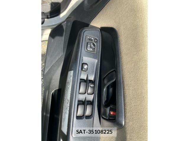 Mitsubishi PAJERO IO 2006-08 8037528-17