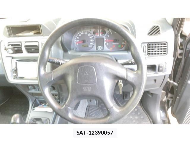 Mitsubishi PAJERO IO 2001-06 8355303-13
