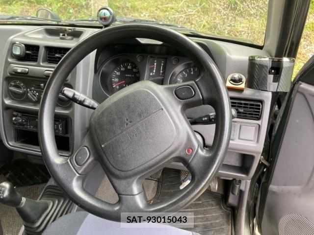 Mitsubishi PAJERO JR 1997-03 7329239-12
