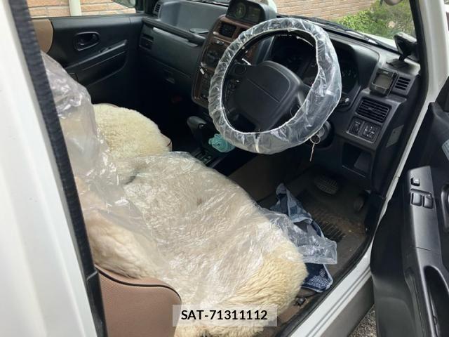Mitsubishi PAJERO JR 1998-03 8037530-13