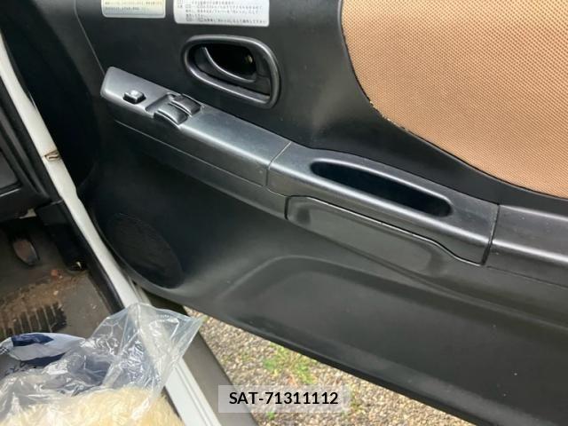 Mitsubishi PAJERO JR 1998-03 8037530-14