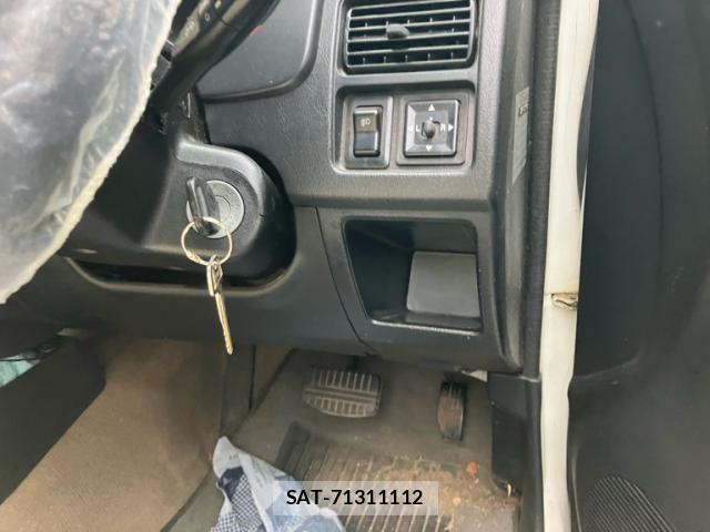 Mitsubishi PAJERO JR 1998-03 8037530-19