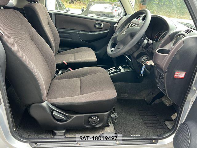 Mitsubishi PAJERO MINI 2012-02 803981-9