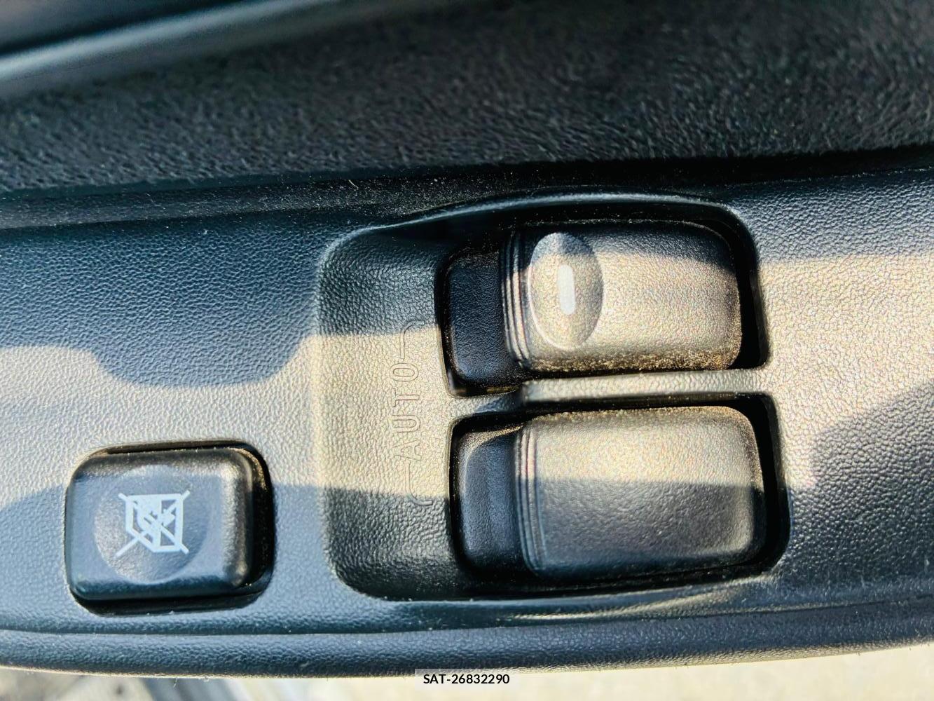 Mitsubishi PAJERO MINI 2005-09 7860323-18