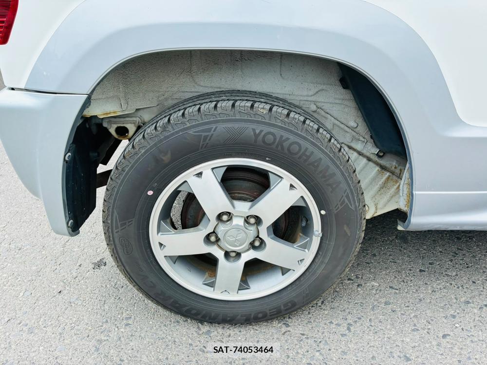Mitsubishi PAJERO MINI 2007-07 8144178-25