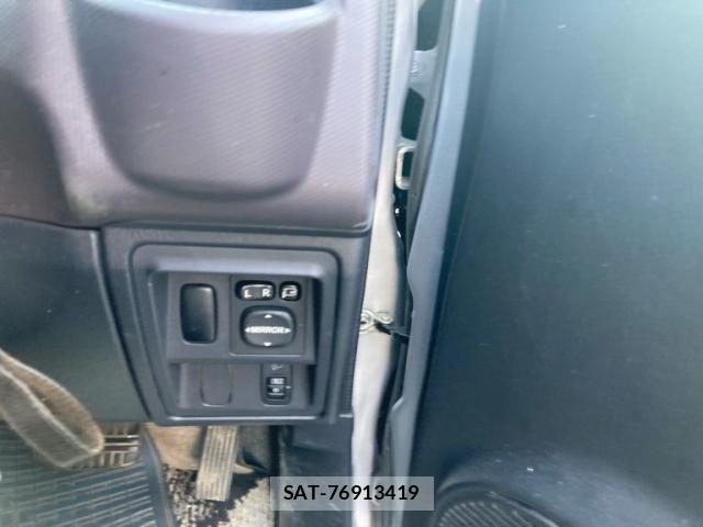 Mitsubishi PAJERO MINI 2011-10 8368046-12